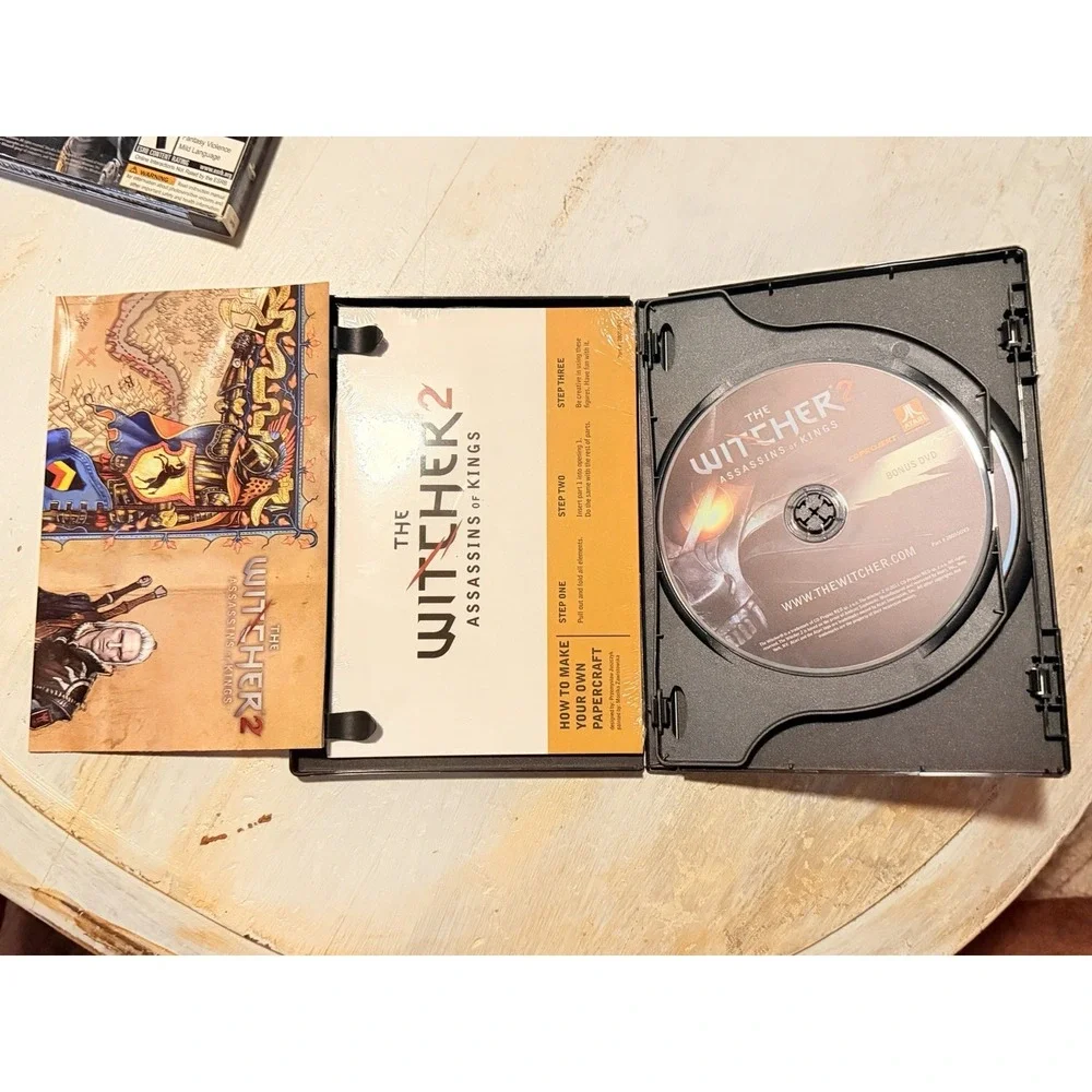The Witcher Enhanced Edition 4 Disc PC + The Witcher 2 Assassins Of Kings Set